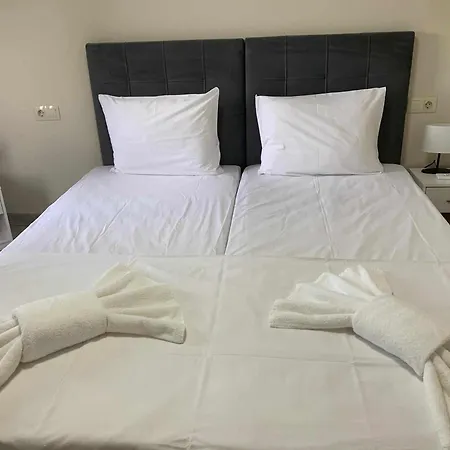 Sunny Hill 招待所 *